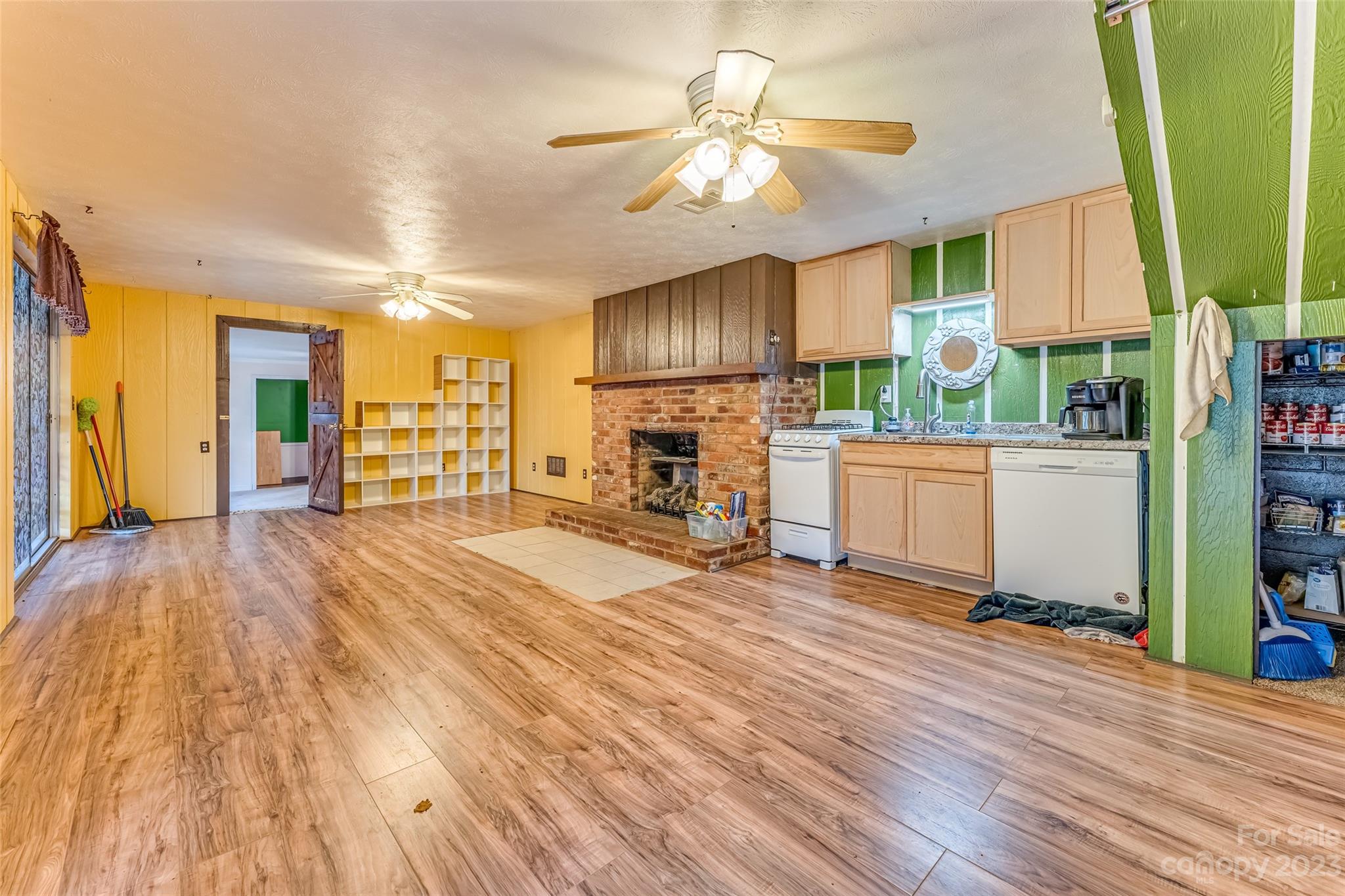 183 Wiggins Road Candler, NC 28715 - Photo 29 of 48 Gallery Image 29