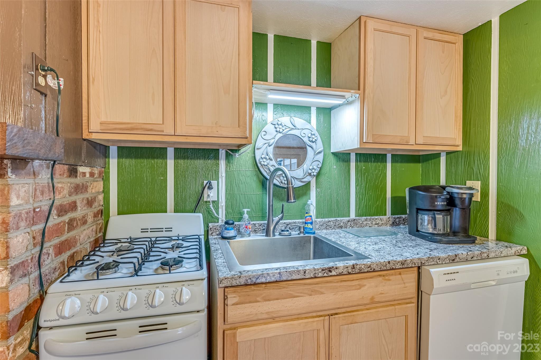 183 Wiggins Road Candler, NC 28715 - Photo 33 of 48 Gallery Image 33