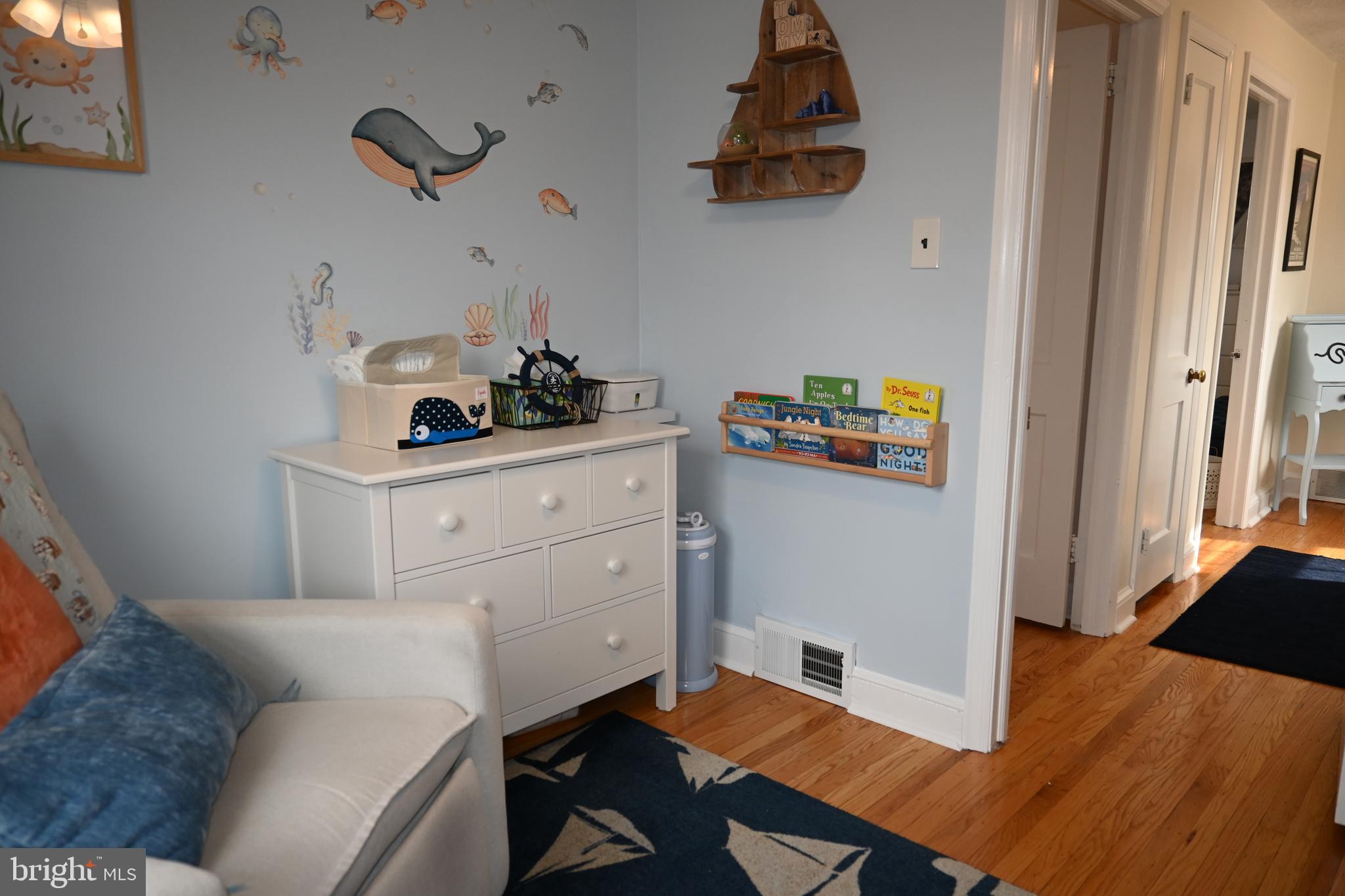 514 Springview Lane Springfield, PA 19064 - Photo 26 of 33 a room with a workspace