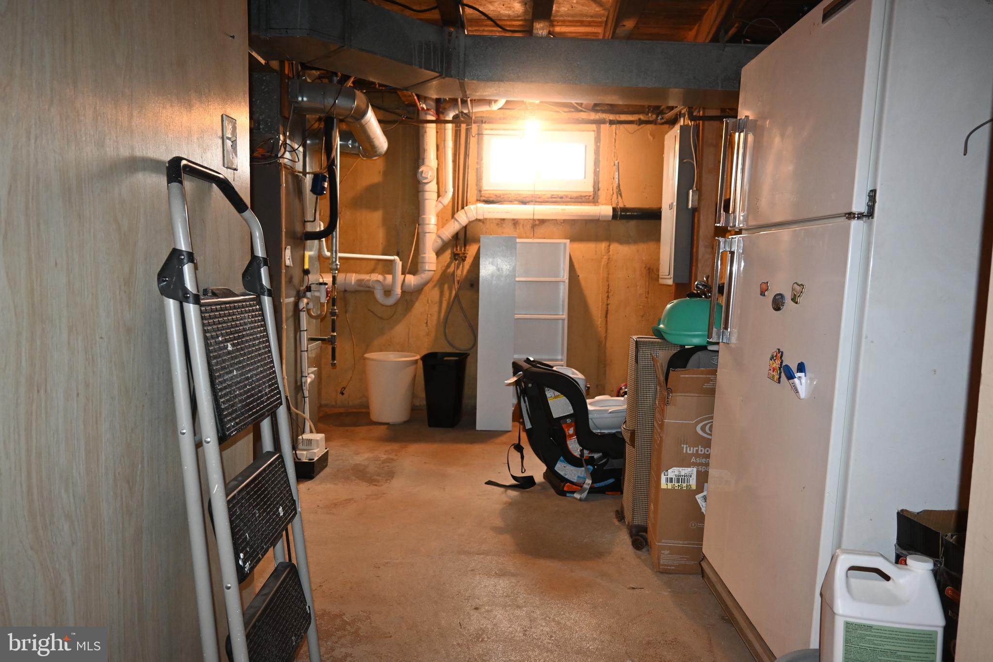 514 Springview Lane Springfield, PA 19064 - Photo 30 of 33 a view of a storage & utility room