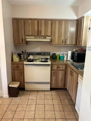 $110,000 | 480 Northwest 76th Avenue, Unit 306, Margate, FL 33063