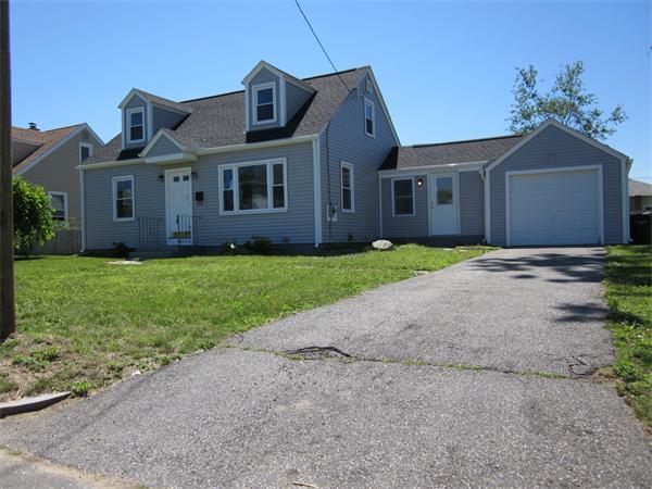 88 Derryfield Avenue Springfield, MA 01118 - Photo 1 of 16 Gallery Image 1