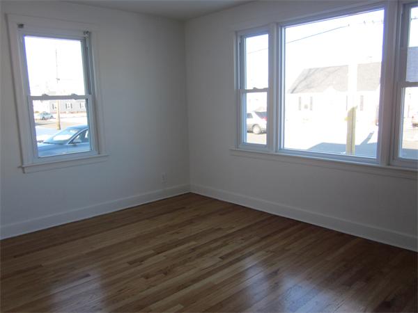 88 Derryfield Avenue Springfield, MA 01118 - Photo 7 of 16 Gallery Image 7