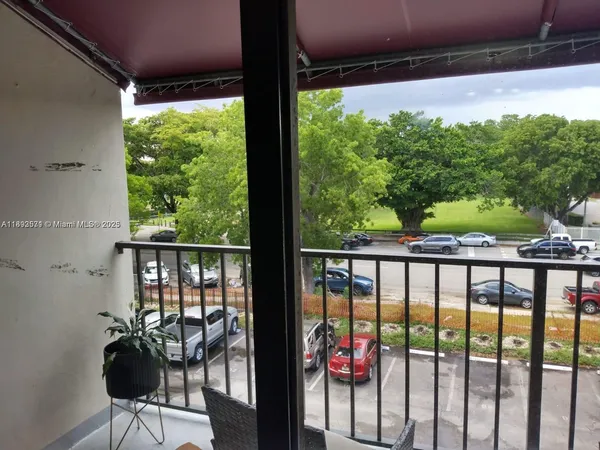 $2,200 | 8006 Southwest 149th Avenue, Unit D412, Miami, FL 33193