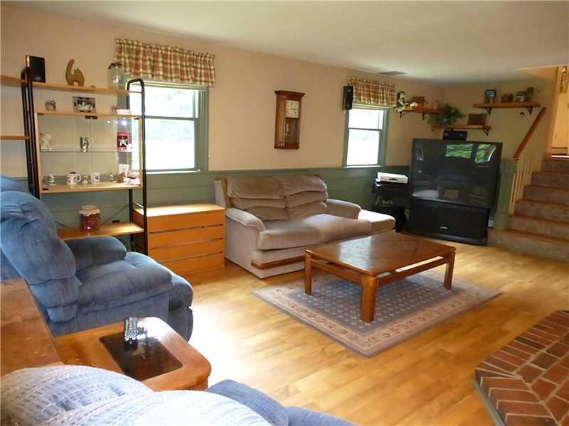 455 Richville Road Standish, ME 04084 - Photo 4 of 35 Living Room.