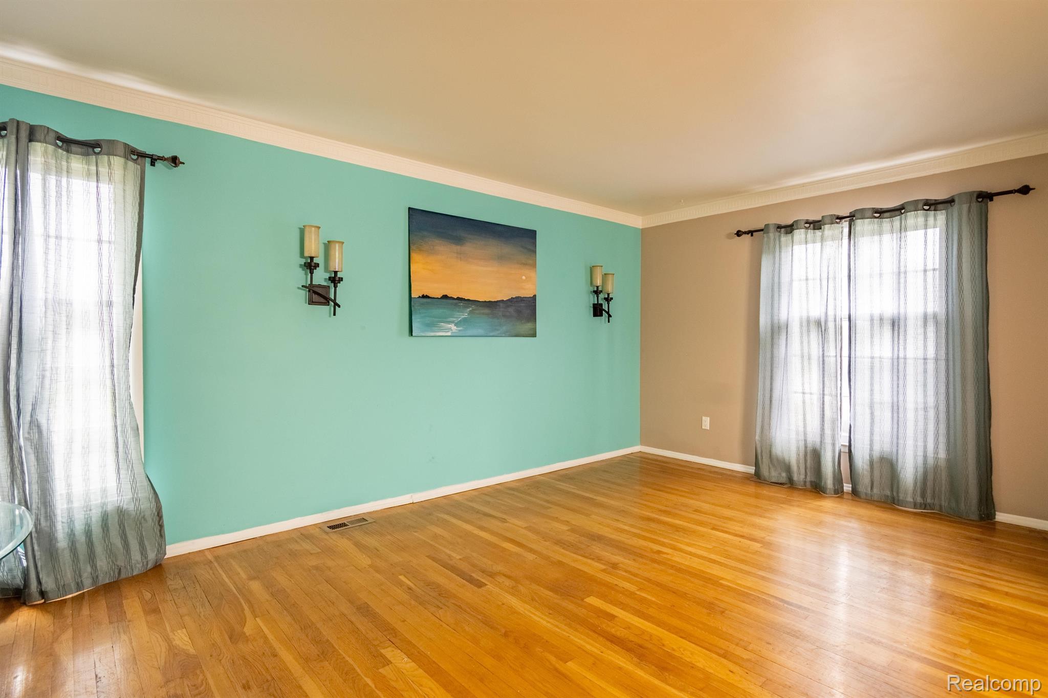 20960 Harvard Road Southfield, MI 48076 - Photo 7 of 40