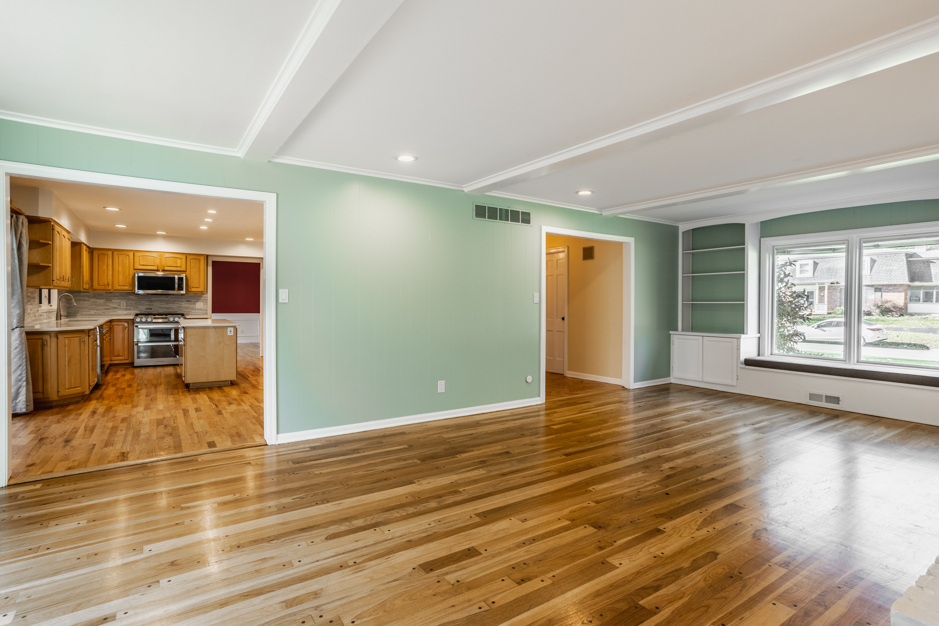 8073 Claridge Road Indianapolis, IN 46260 - Photo 25 of 28 Gallery Image 25