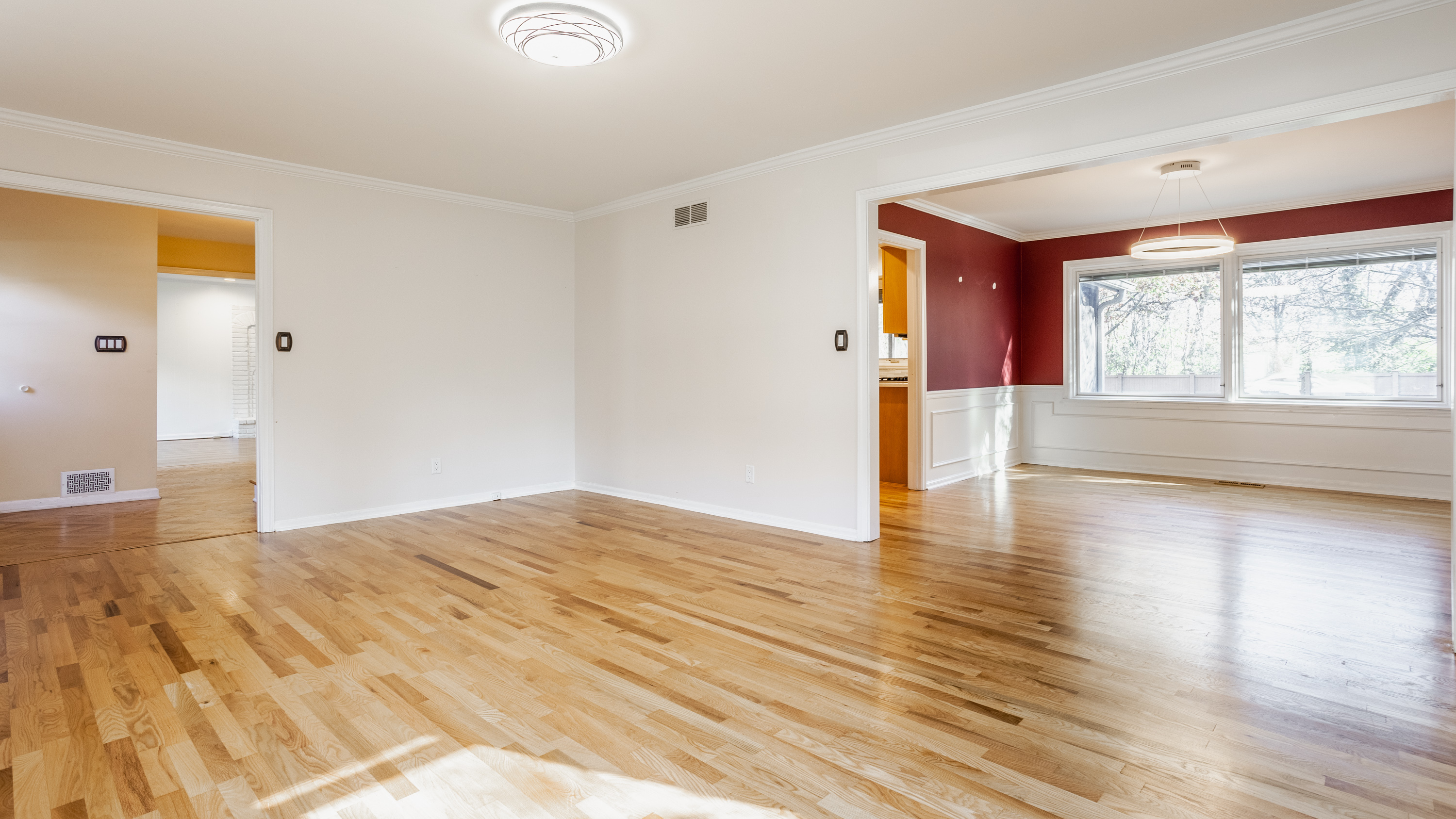 8073 Claridge Road Indianapolis, IN 46260 - Photo 27 of 28 Gallery Image 27