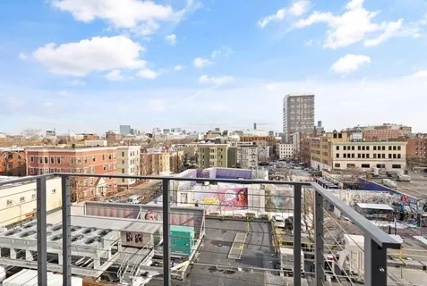 $4,200 | 10 Essex Street, Unit 203, Cambridge, MA 02139
