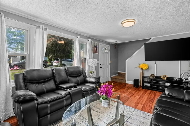 $340,000 | 68 Crest Circle, Worcester, MA 01603