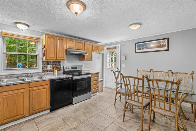 $340,000 | 68 Crest Circle, Worcester, MA 01603