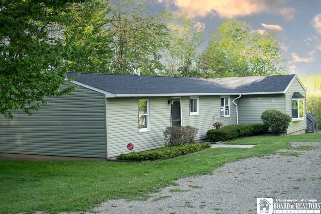 96 Coleman Road Busti, NY 14701 - Photo 2 of 47