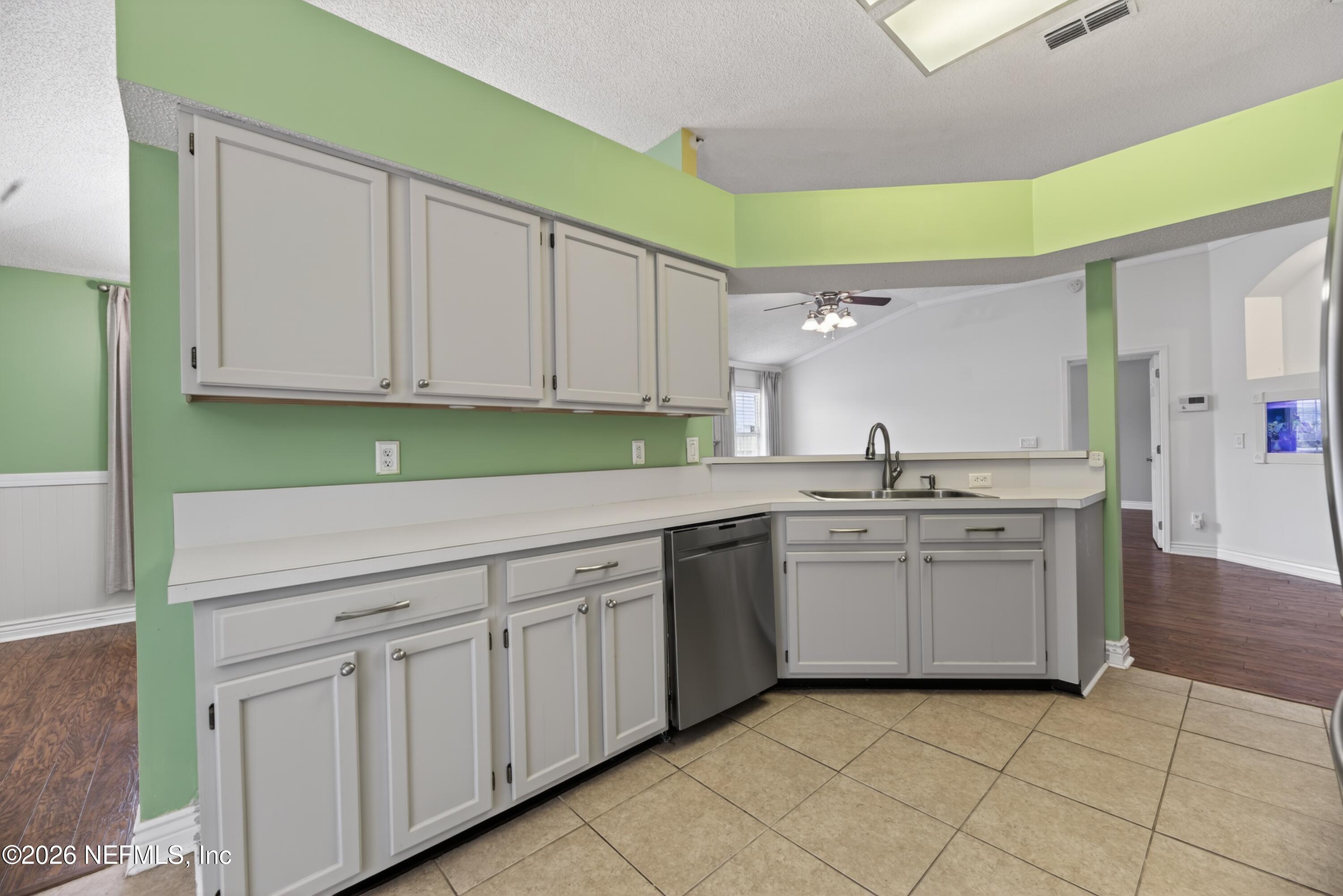 2927 Waters View Circle Orange Park, FL 32073 - Photo 22 of 36 AZ3A3116