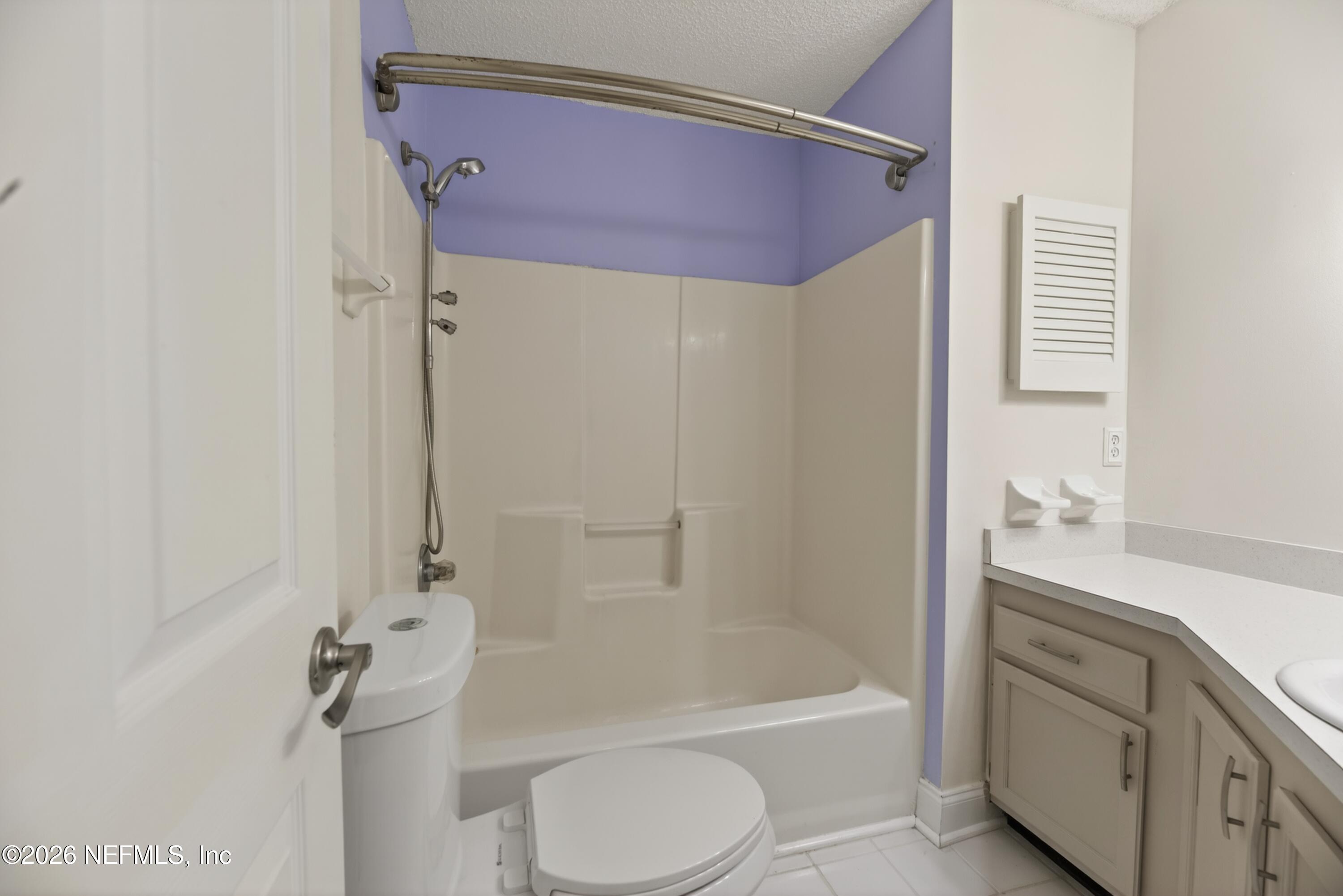 2927 Waters View Circle Orange Park, FL 32073 - Photo 32 of 36 AZ3A3041