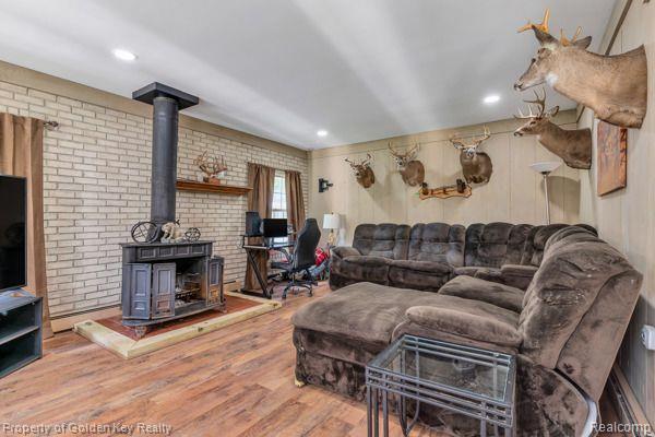 1600 South Tipsico Lake Road Milford, MI 48380 - Photo 13 of 26 Gallery Image 13