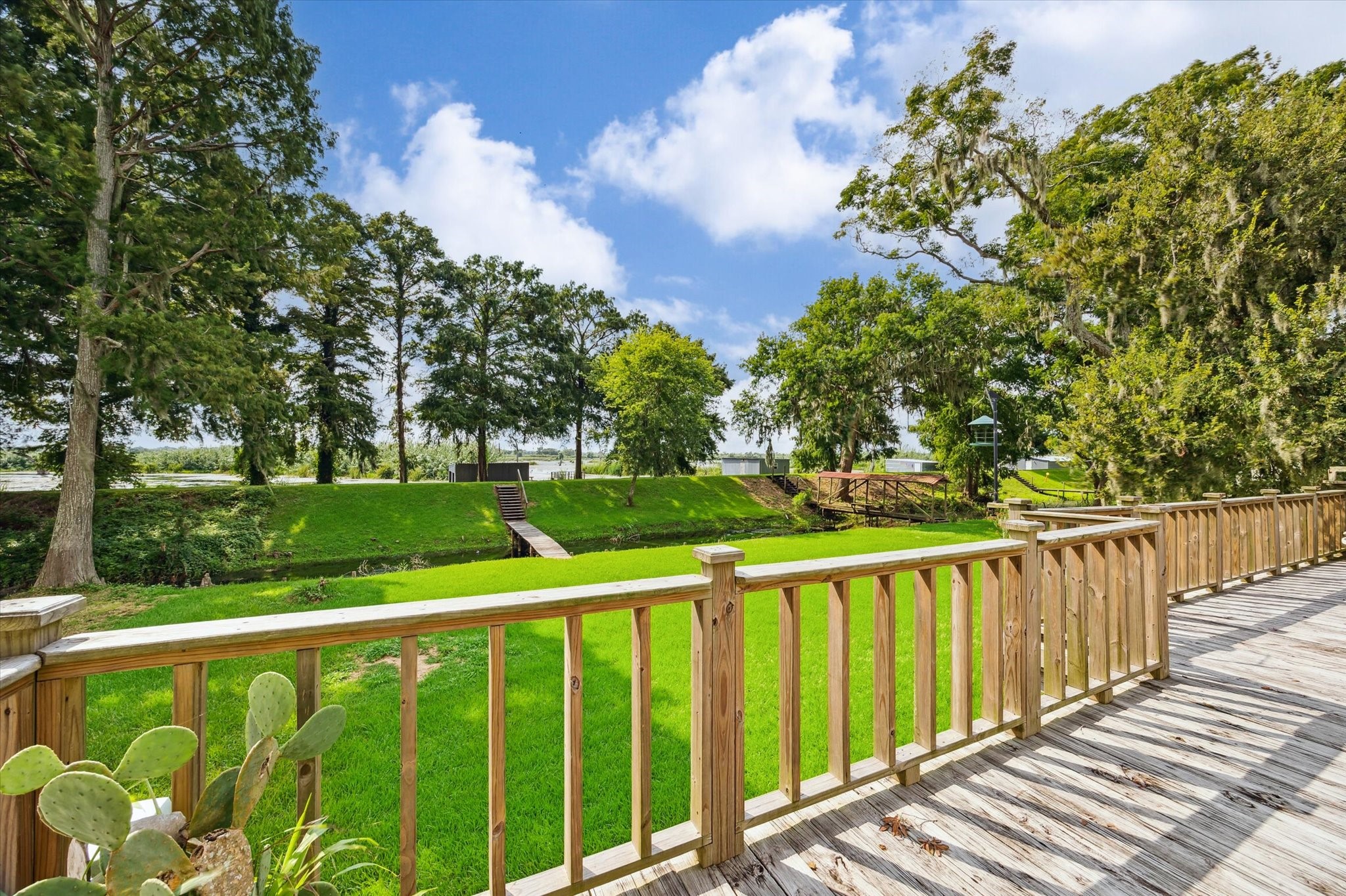 29331 County Road 25 Damon, TX 77430 - Photo 17 of 26