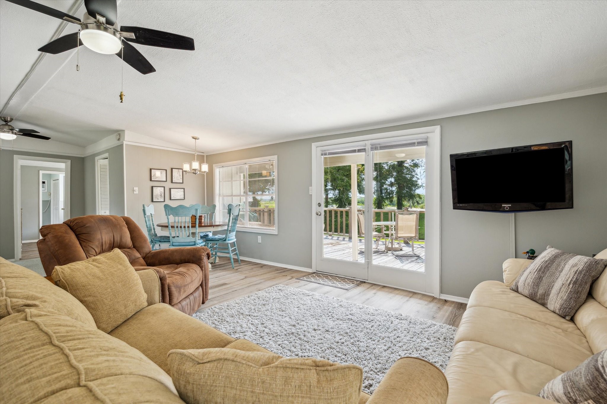 29331 County Road 25 Damon, TX 77430 - Photo 5 of 26