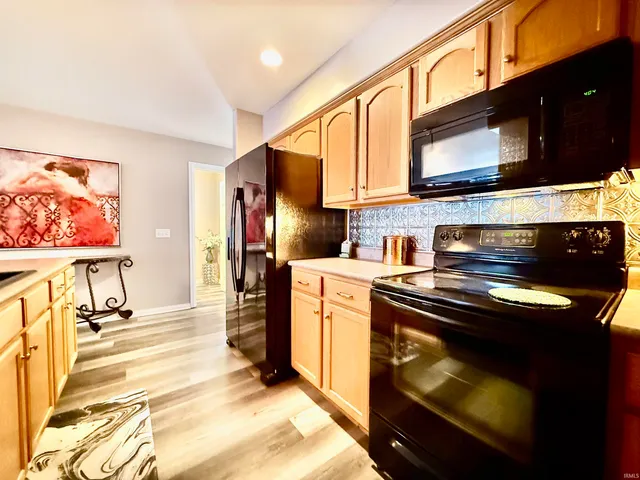 $224,900 | 1919 Greyson Drive, Auburn, IN 46706