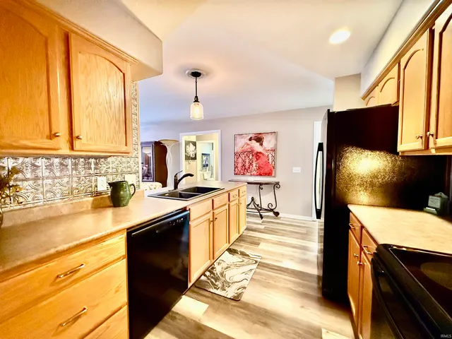 $224,900 | 1919 Greyson Drive, Auburn, IN 46706