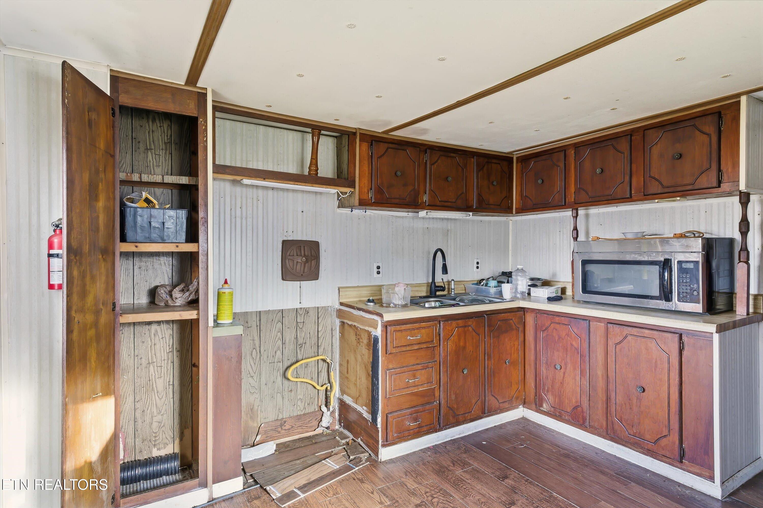 2811 Gobbler Road Strawberry Plains, TN 37871 - Photo 9 of 21 09-2811 Gobbler Rd-9