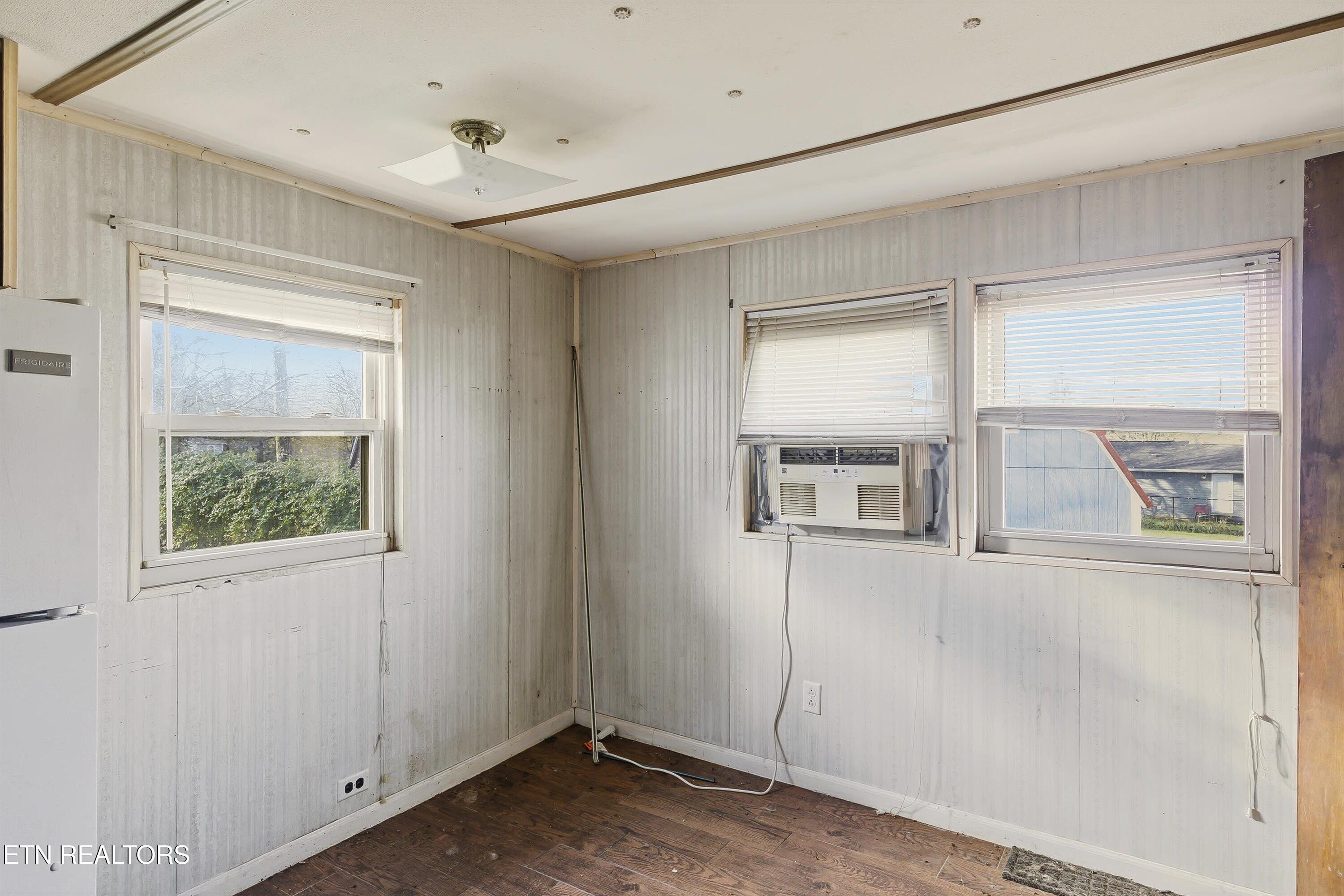 2811 Gobbler Road Strawberry Plains, TN 37871 - Photo 10 of 21 10-2811 Gobbler Rd-10