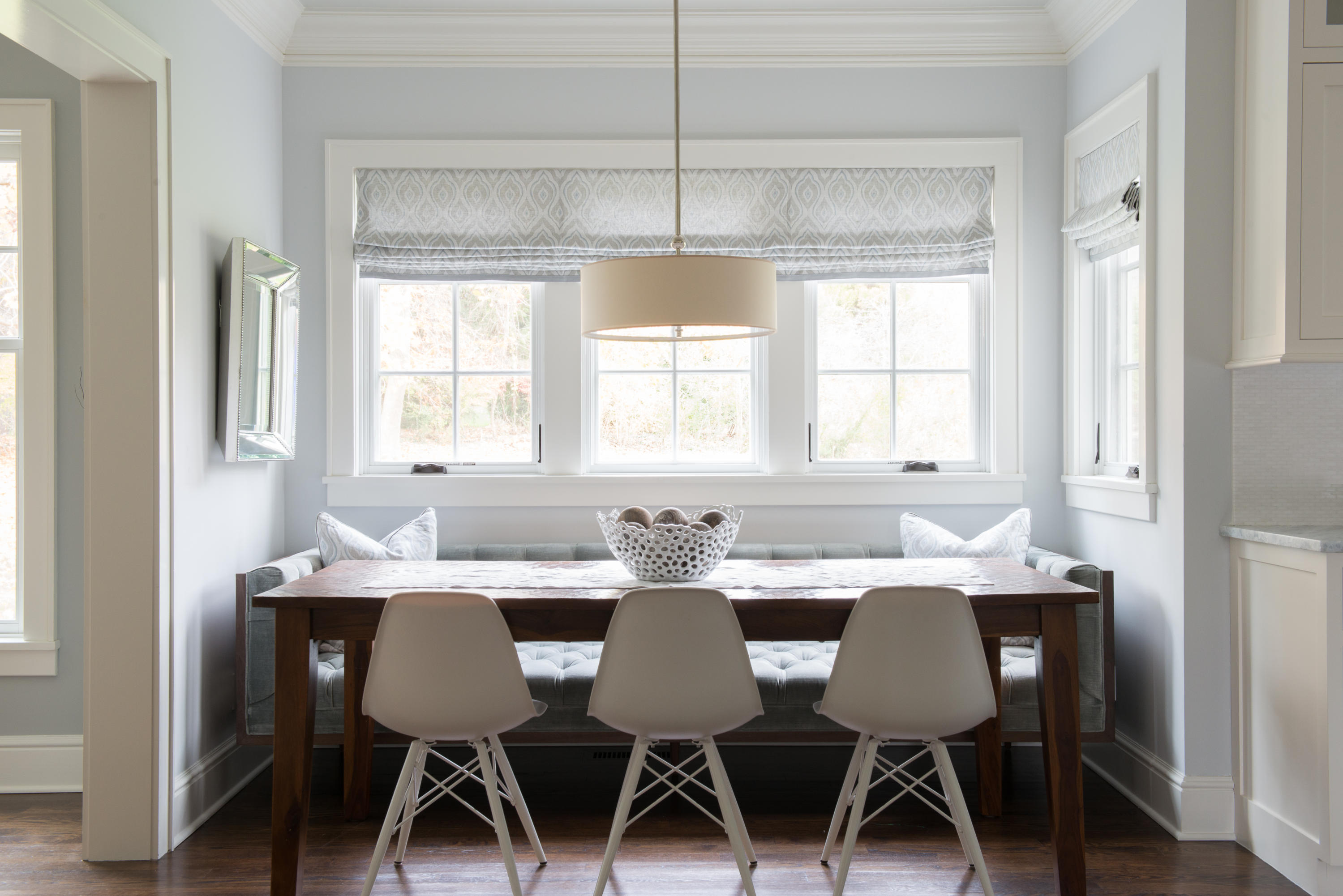 71 Greenleaf Avenue Darien, CT 06820 - Photo 11 of 59 011-Breakfast_Nook-4720678-large