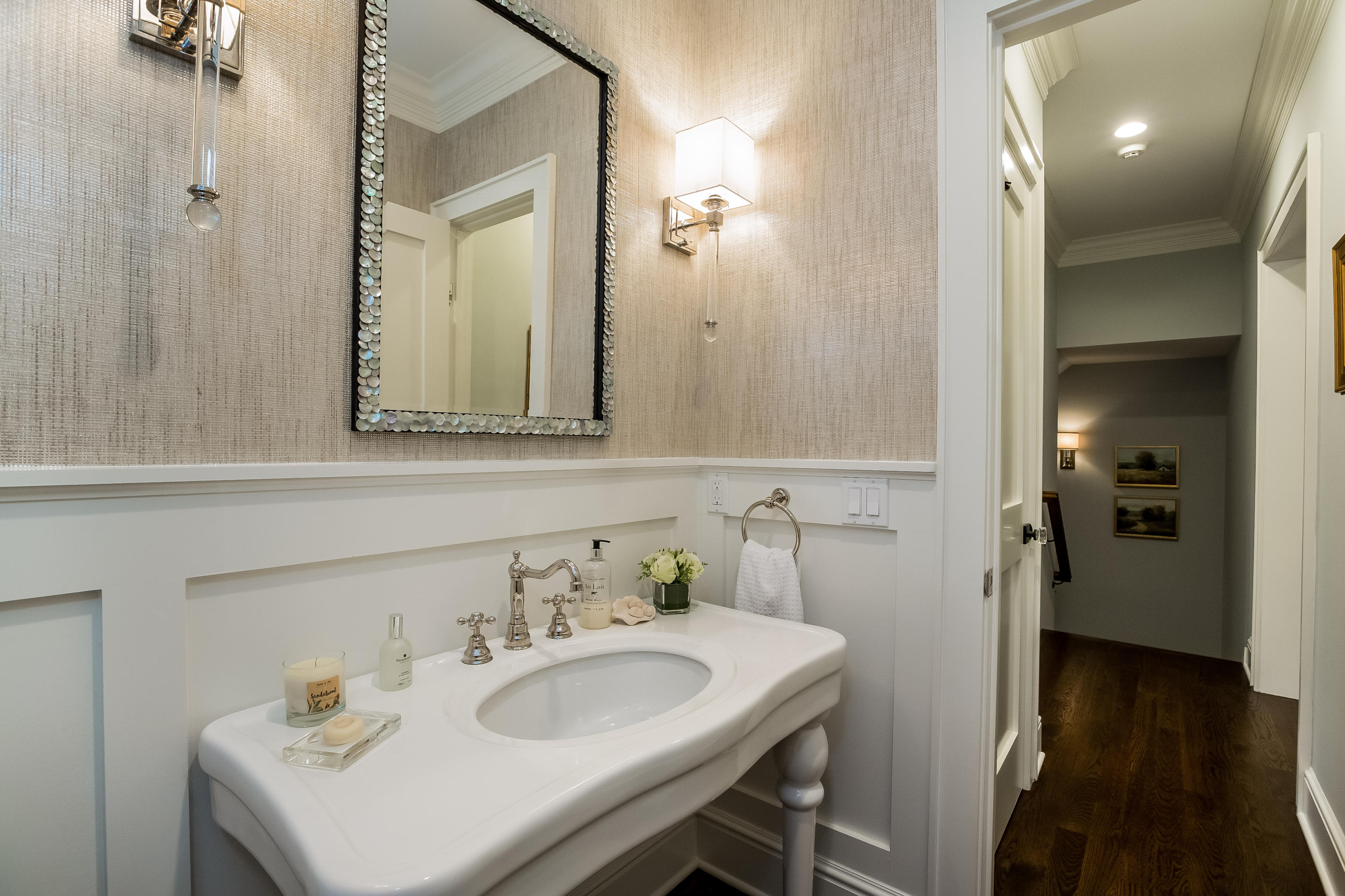 71 Greenleaf Avenue Darien, CT 06820 - Photo 20 of 59 020-Powder_Room-4714294-large