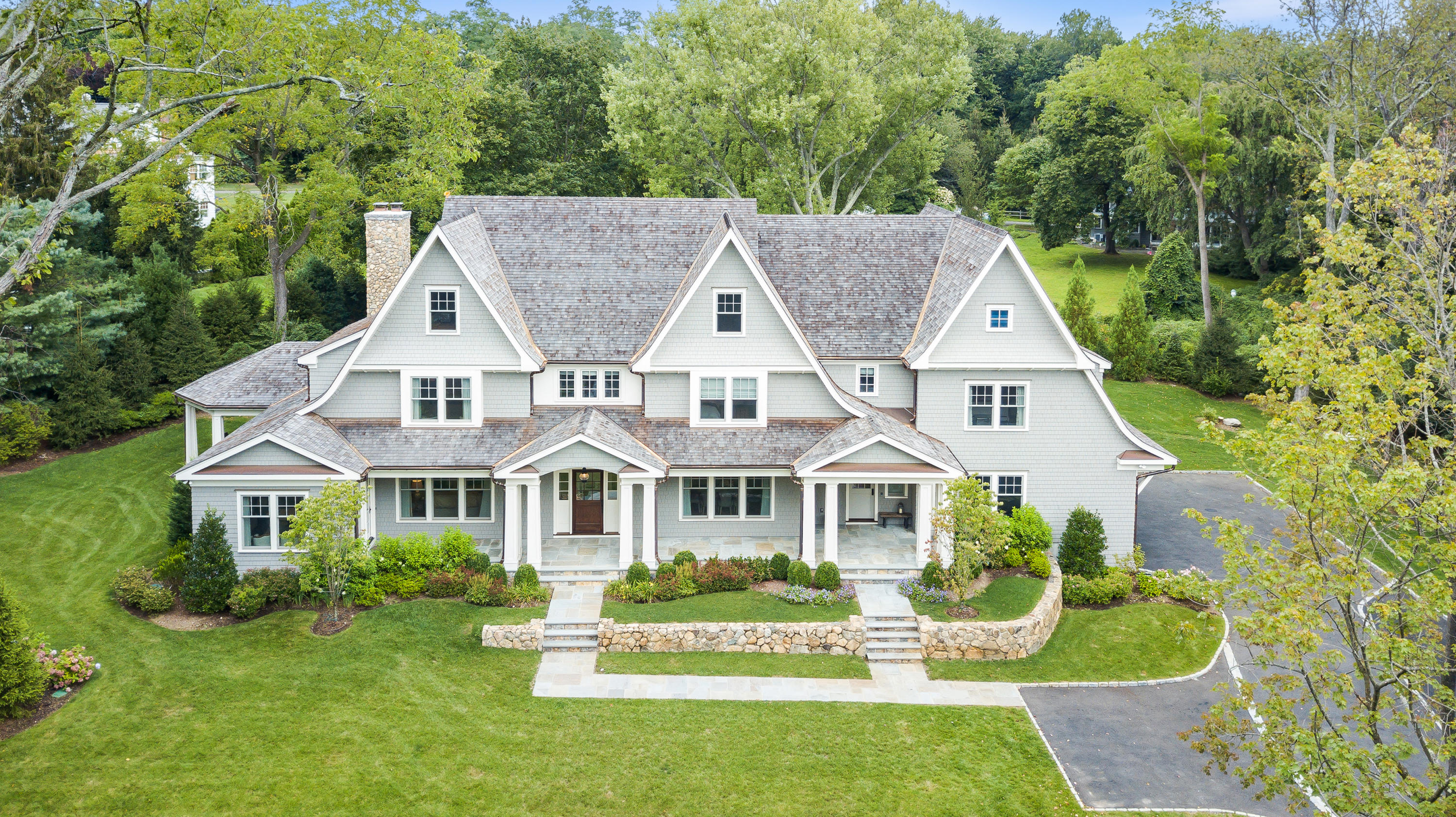 71 Greenleaf Avenue Darien, CT 06820 - Photo 52 of 59 054-Front_Aerial-4720393-large