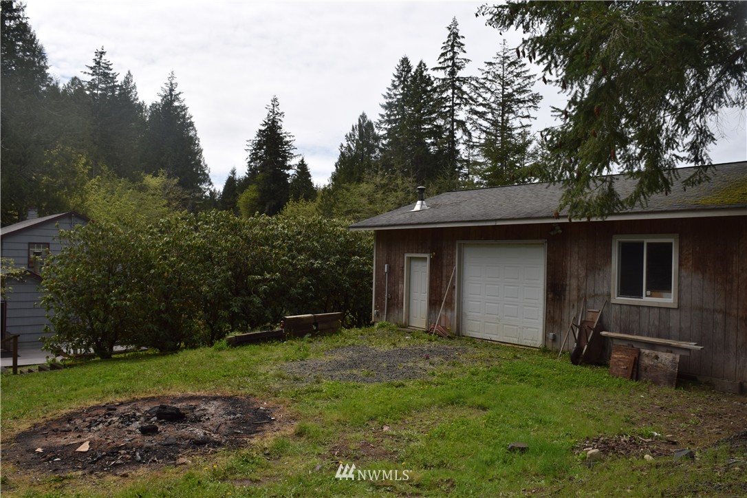 6030 East Grapeview Loop Road Allyn, WA 98524 - Photo 7 of 25 Gallery Image 7