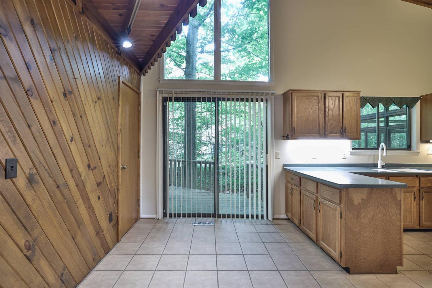531 Shade Road Cincinnati, OH 45255 - Photo 9 of 38 Gallery Image 9