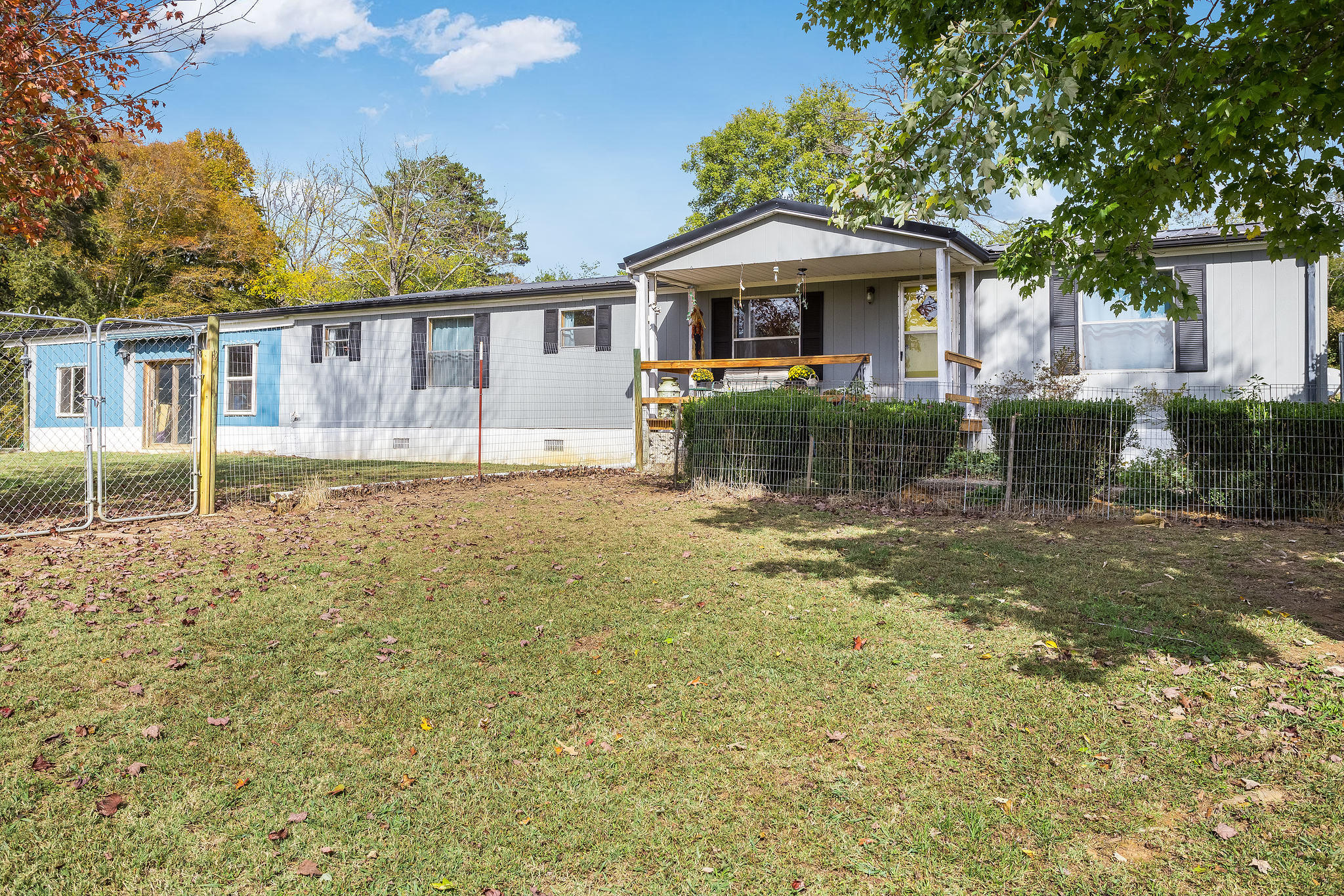 1655 Shale Road Newport, TN 37821 - Photo 2 of 24 16553468