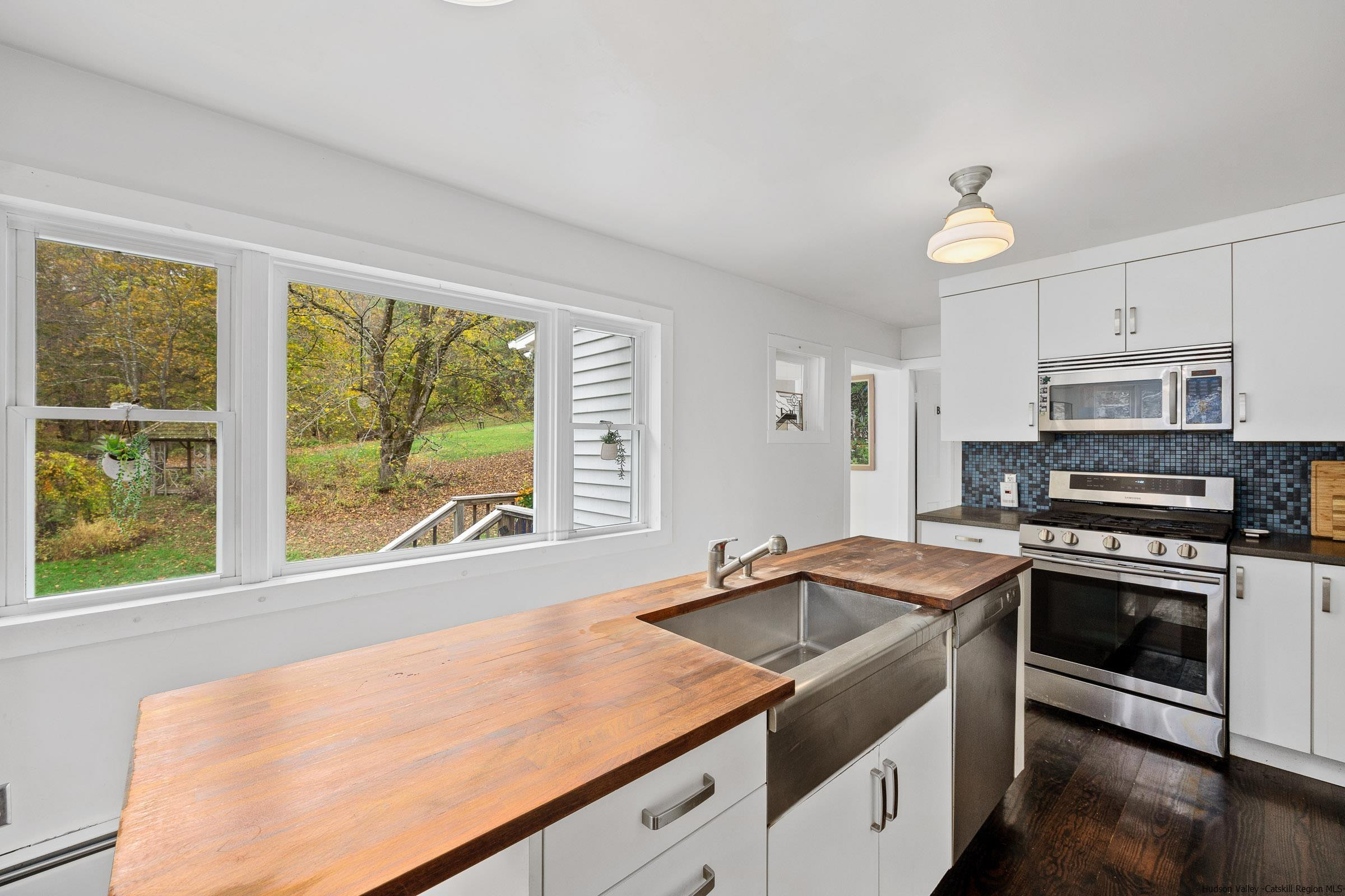 126 Old Rte 212 Saugerties, NY 12477 - Photo 11 of 28 Photo 11