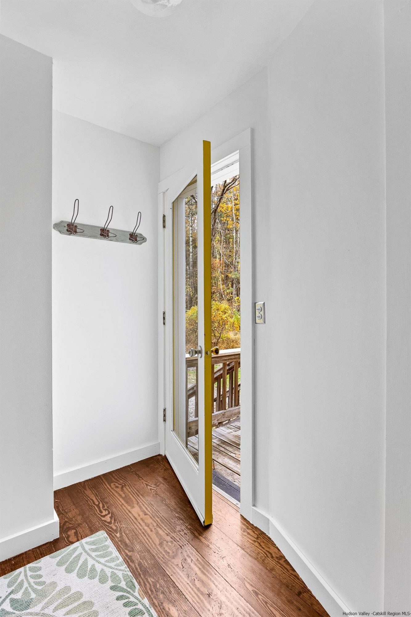 126 Old Rte 212 Saugerties, NY 12477 - Photo 4 of 28 Photo 4