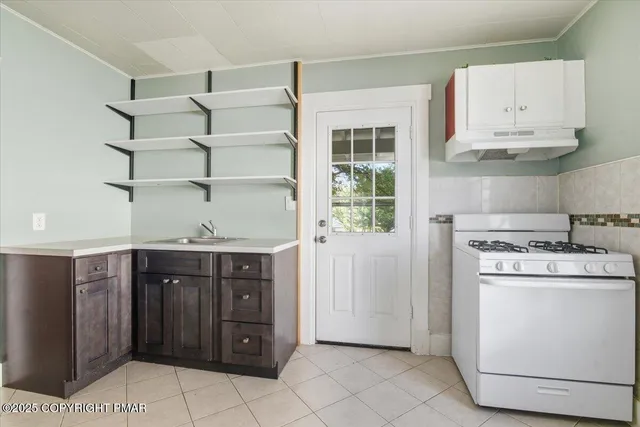 $230,000 | 179 King Street, East Stroudsburg, PA 18301