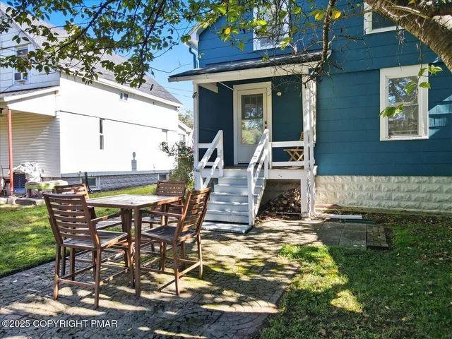 $230,000 | 179 King Street, East Stroudsburg, PA 18301