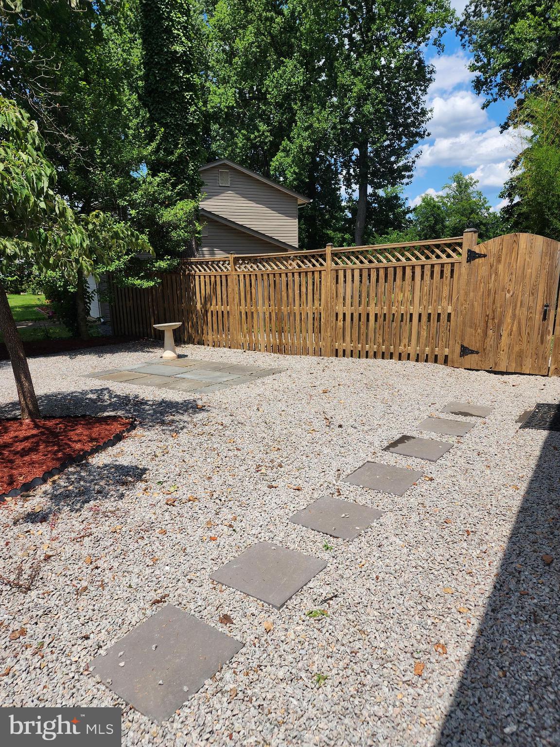 5615 Rolling Road Springfield, VA 22151 - Photo 3 of 56 Side yard space for entertaining or unwinding