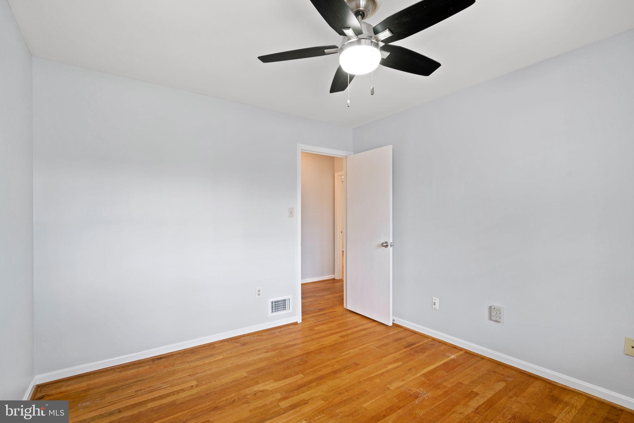 5615 Rolling Road Springfield, VA 22151 - Photo 41 of 56 Bedroom 4 repeats the trend...