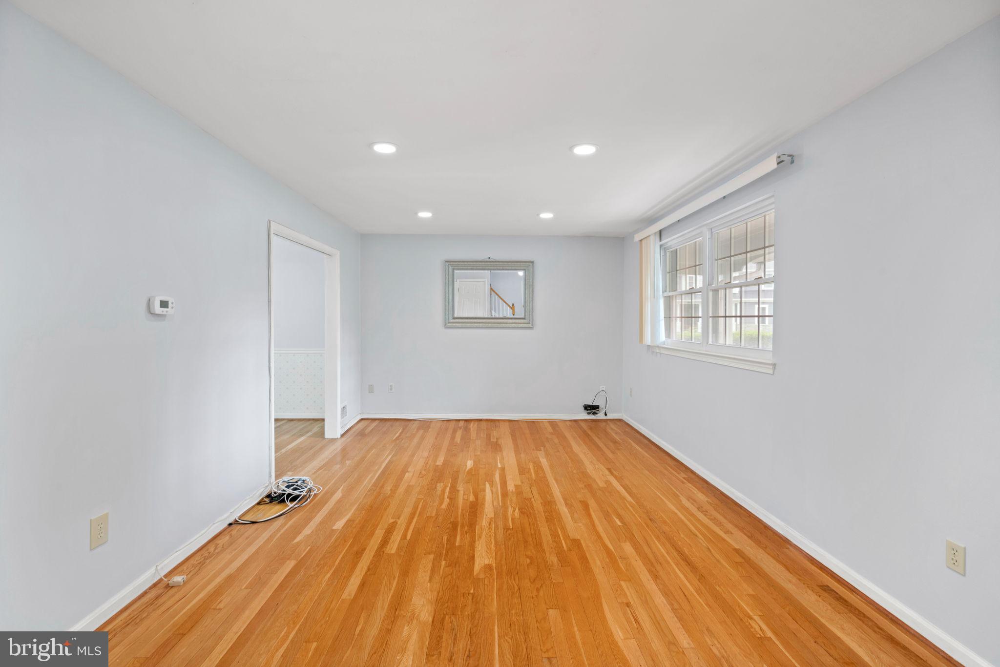 5615 Rolling Road Springfield, VA 22151 - Photo 5 of 56 Bright and spacious rooms