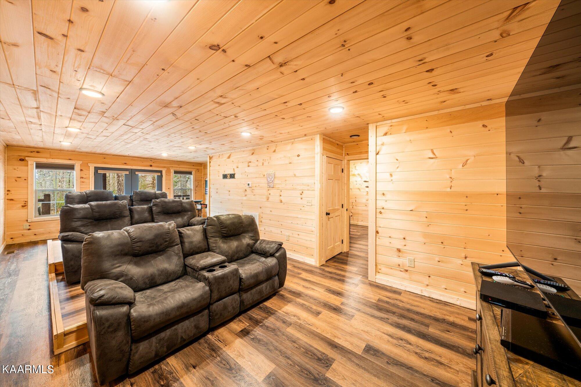 3541 Locust Ridge Road Sevierville, TN 37876 - Photo 23 of 33 23-3541-Locust-Ridge-Rd-Sevierville-TN-2