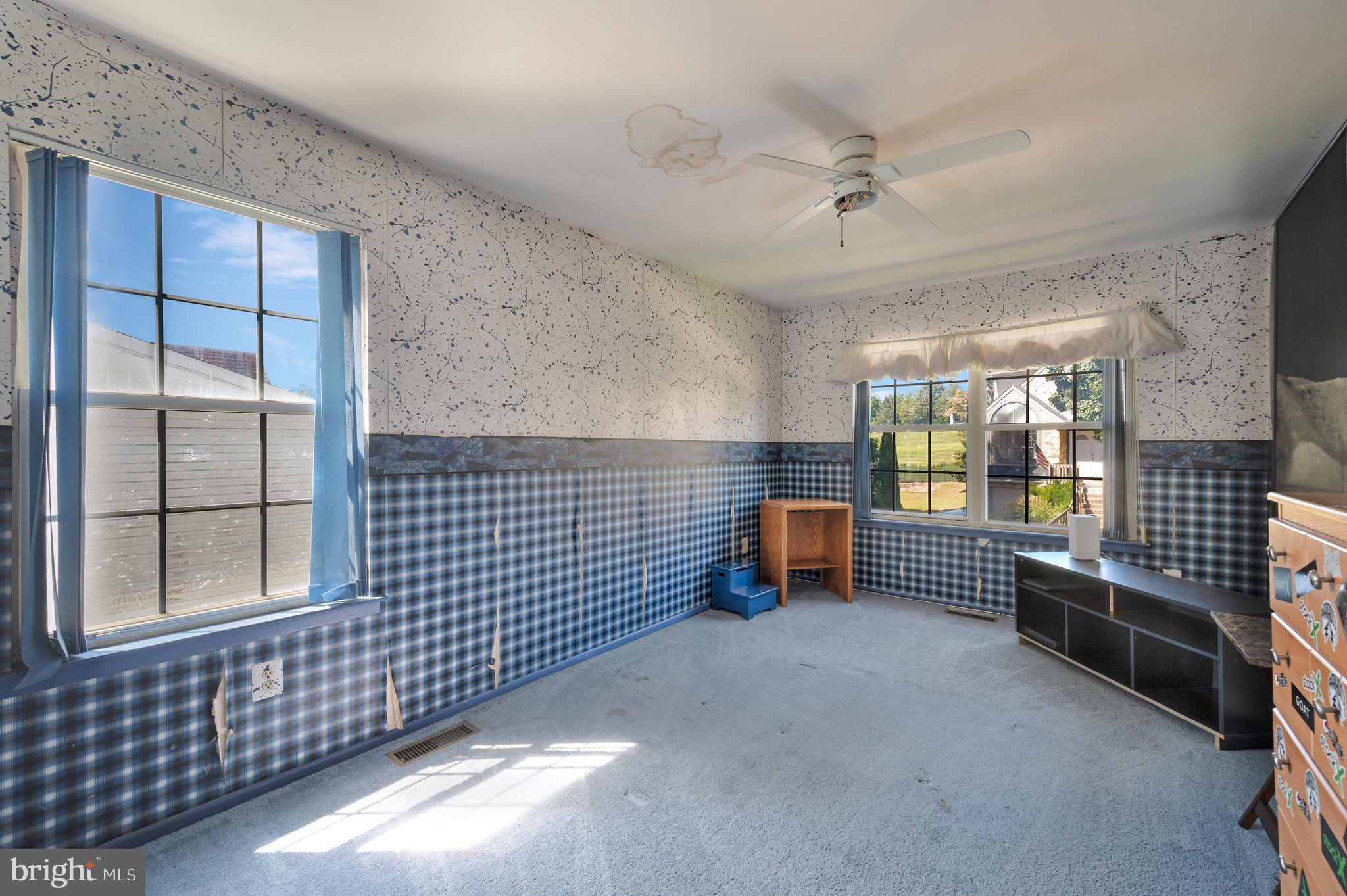 13360 Susan Terrace Philadelphia, PA 19116 - Photo 17 of 29 a view of workspace with window