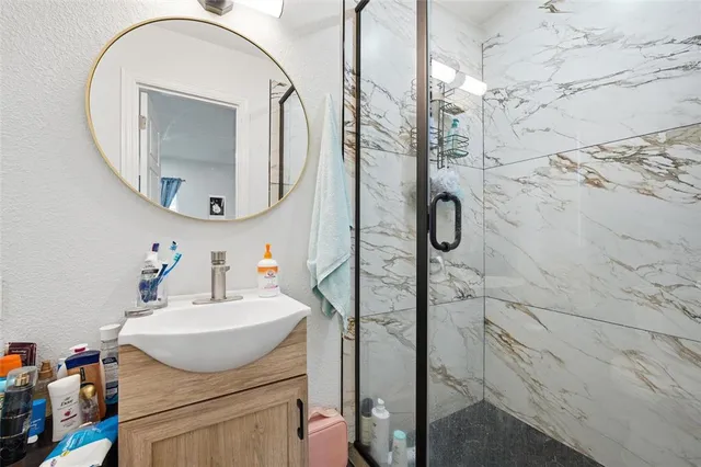 $270,000 | 1020 East Walnut Street, Hillsboro, TX 76645