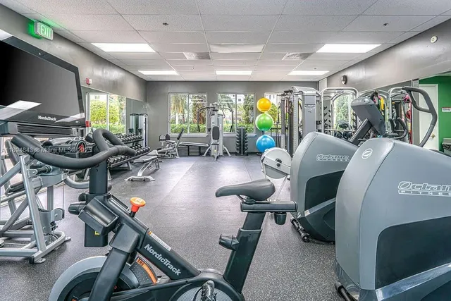 $9,950 | 100 Jefferson Avenue, Unit 10012, Miami Beach, FL 33139