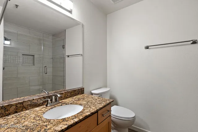 $285,555 | 2025 East Campbell Avenue, Unit 309, Phoenix, AZ 85016