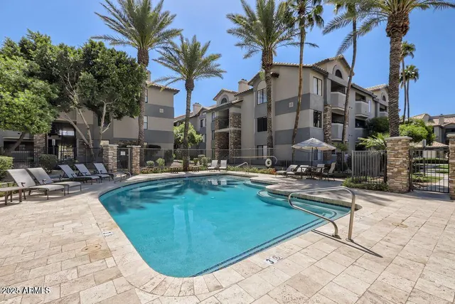 $285,555 | 2025 East Campbell Avenue, Unit 309, Phoenix, AZ 85016