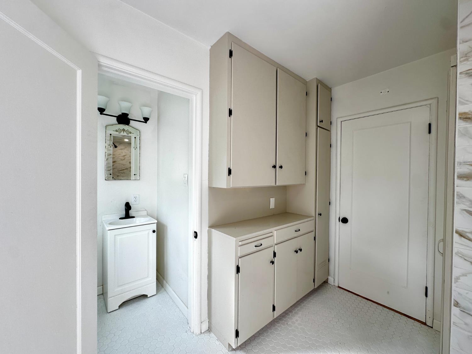 944 West 22nd Street Merced, CA 95340 - Photo 15 of 26