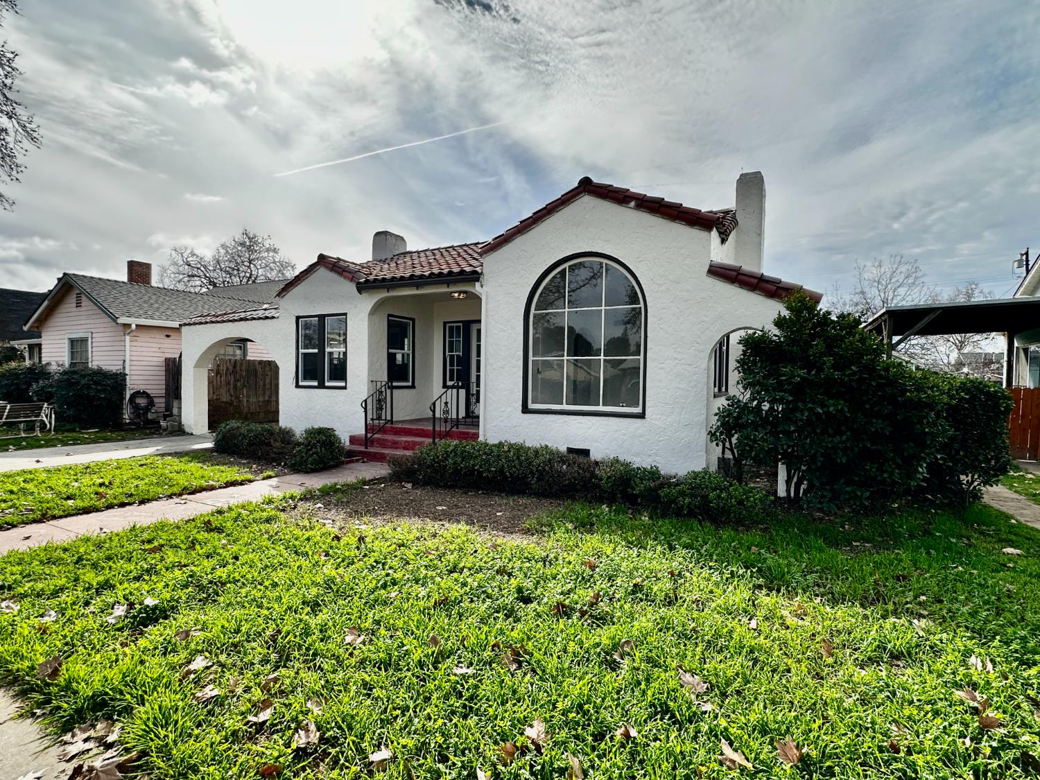 944 West 22nd Street Merced, CA 95340 - Photo 2 of 26