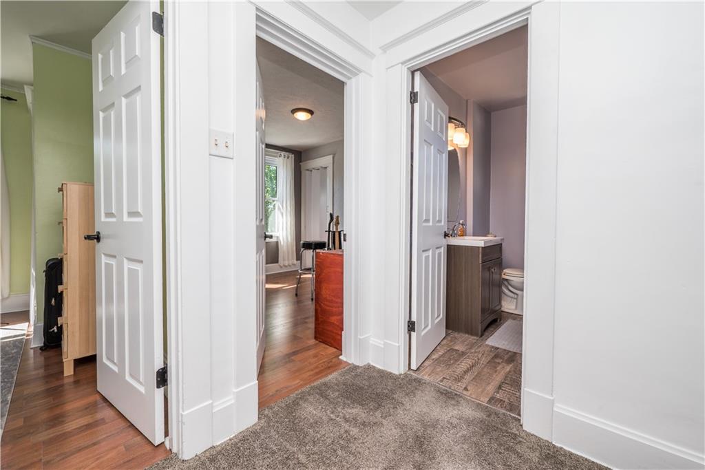 2716 Castlegate Avenue Pittsburgh, PA 15226 - Photo 13 of 50