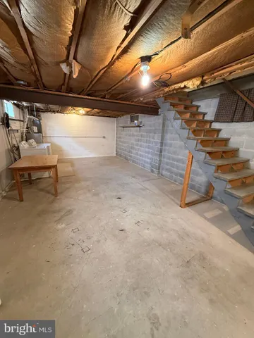 $1,295 | 228 West 8th Street, Waynesboro, PA 17268