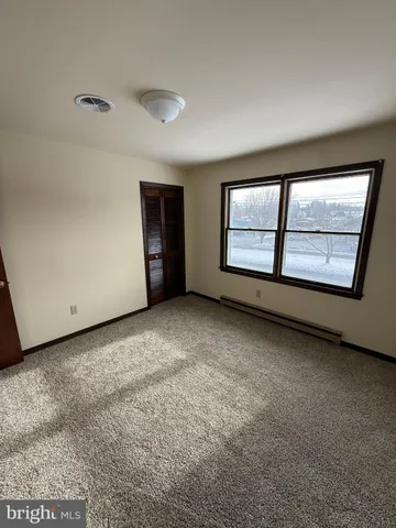 $1,295 | 228 West 8th Street, Waynesboro, PA 17268