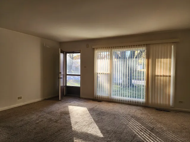 $110,000 | 403 Todd Street, Park Forest, IL 60466